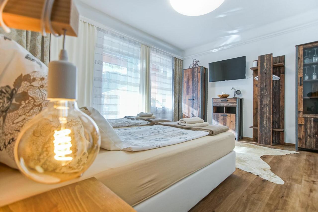 Auszeit Steiraland 3 Mit Ueberdachter Terasse Privatem Garten Und Gratis Parkplatz Leoben  Exterior foto